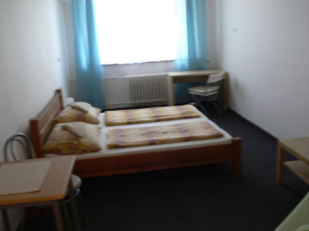 Lazza Motel Brno Exterior photo